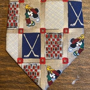 Vintage - Disney Golfing Mickey Mouse Silk Tie!